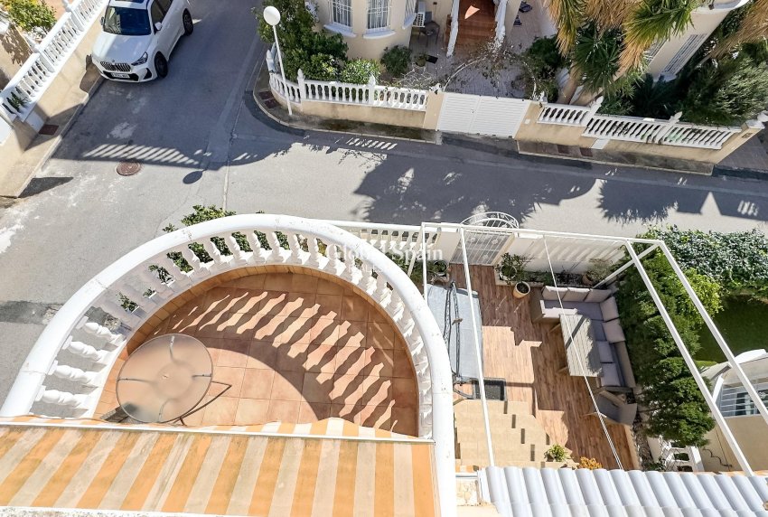 Resale - VILLA -
ORIHUELA COSTA - Los Almendros-la Florida