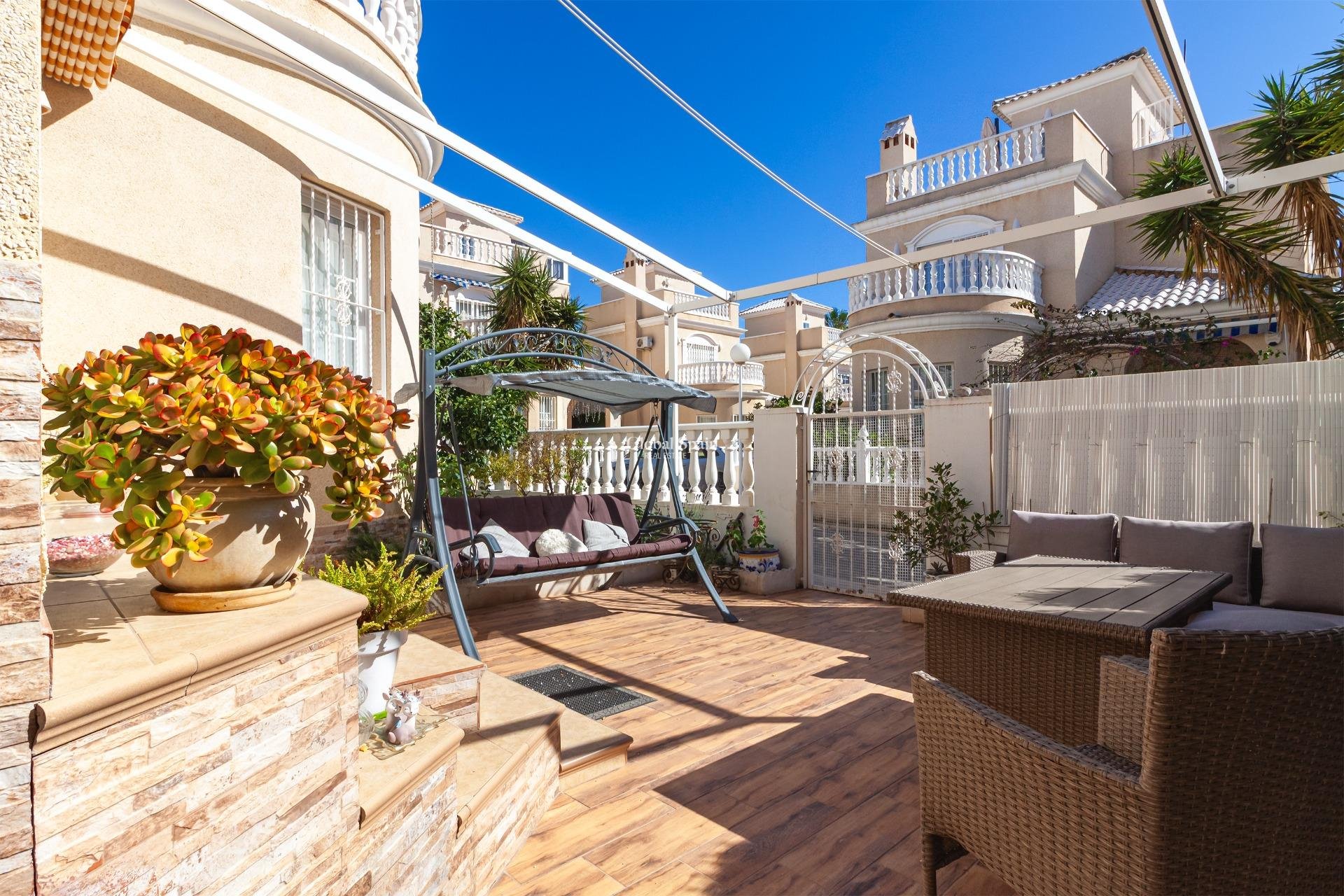Resale - VILLA -
ORIHUELA COSTA - Los Almendros-la Florida