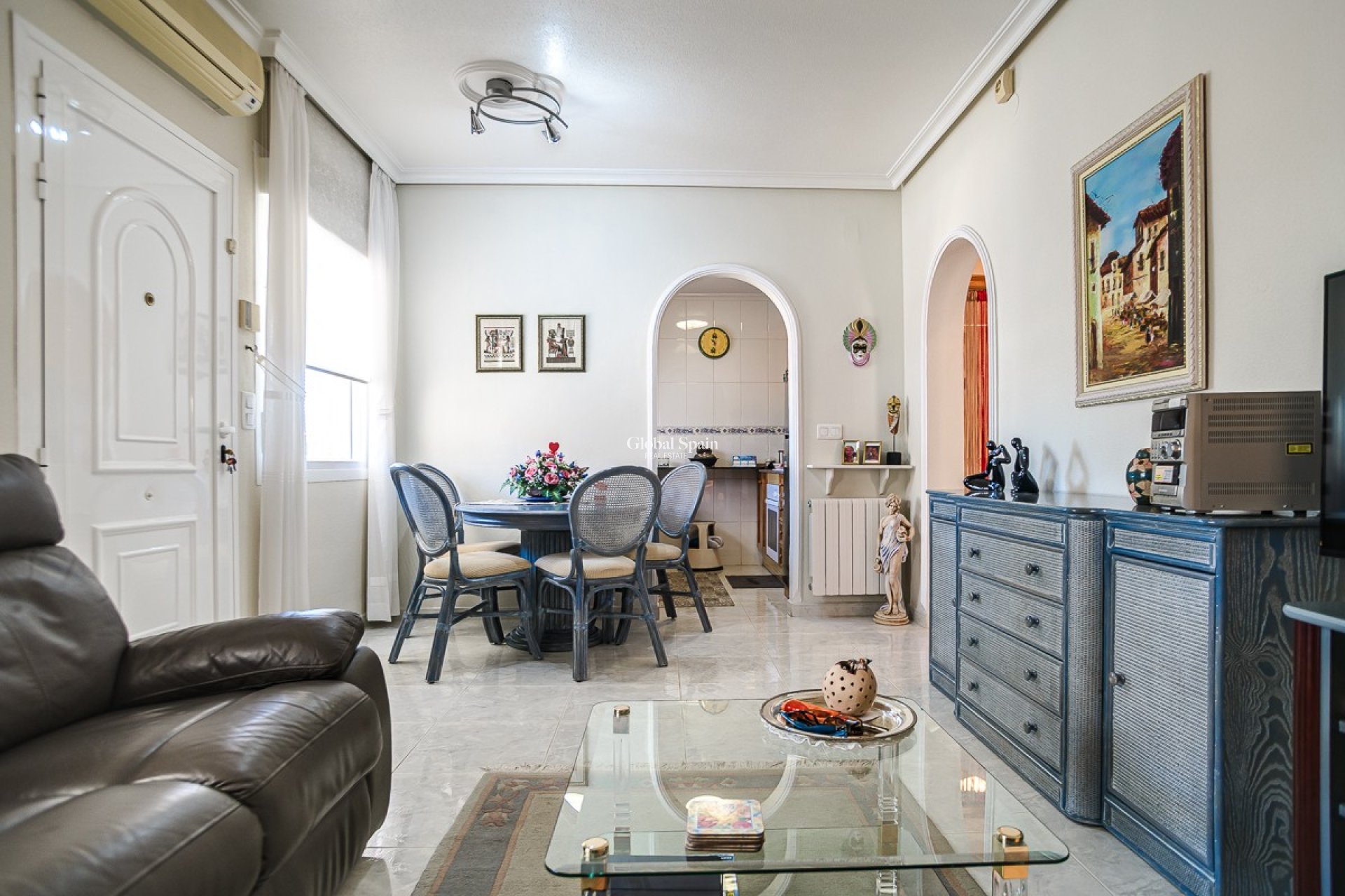 Resale - VILLA -
ORIHUELA COSTA - Los Altos