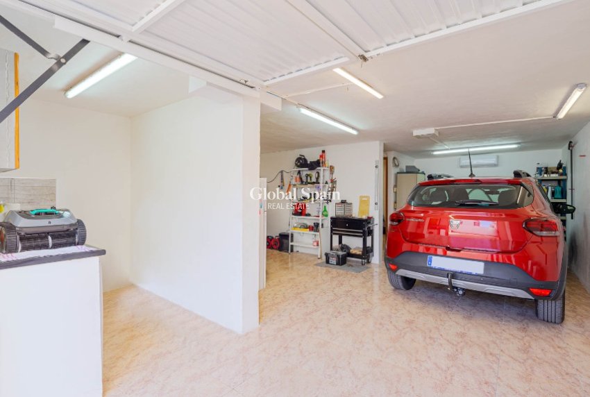 Resale - Villa -
ORIHUELA COSTA - LOS BALCONES - LOS ALTOS