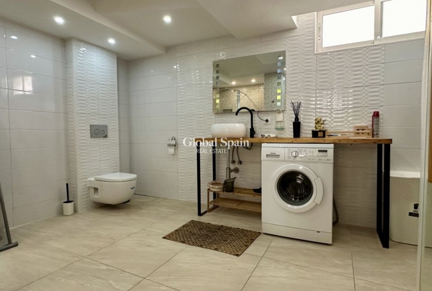 Resale - VILLA -
ORIHUELA COSTA - LOS BALCONES - LOS ALTOS