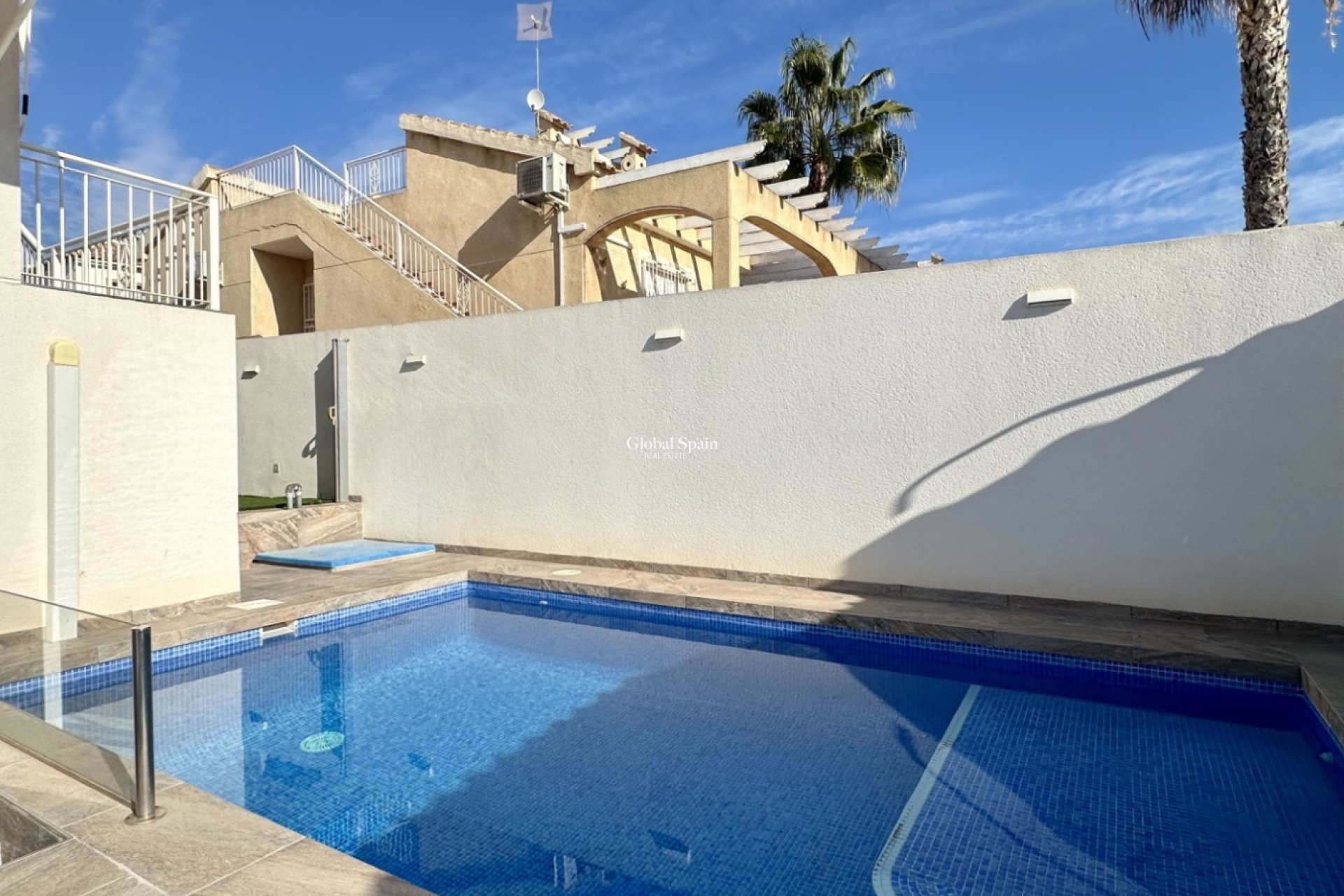 Resale - VILLA -
ORIHUELA COSTA - LOS BALCONES - LOS ALTOS