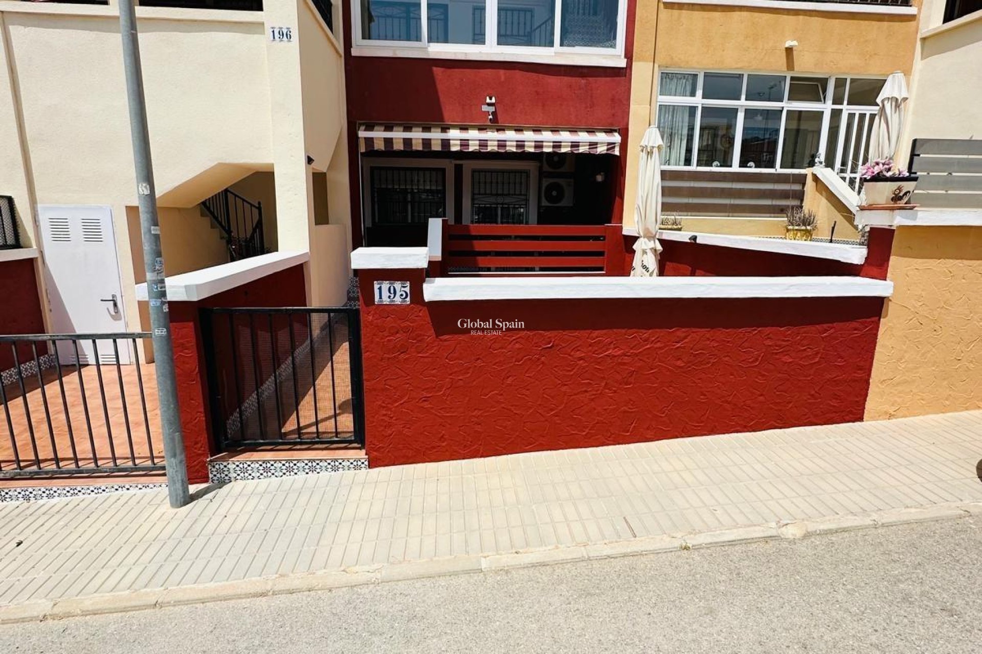 Resale - VILLA -
ORIHUELA COSTA - LOS BALCONES - LOS ALTOS