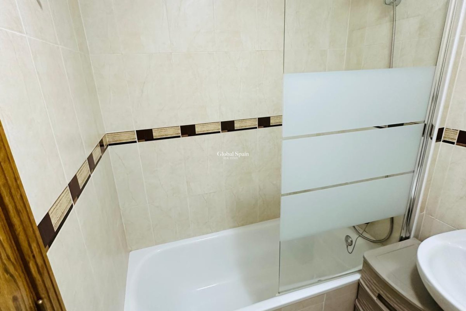 Resale - VILLA -
ORIHUELA COSTA - LOS BALCONES - LOS ALTOS