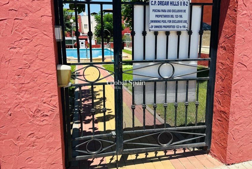 Resale - VILLA -
ORIHUELA COSTA - LOS BALCONES - LOS ALTOS