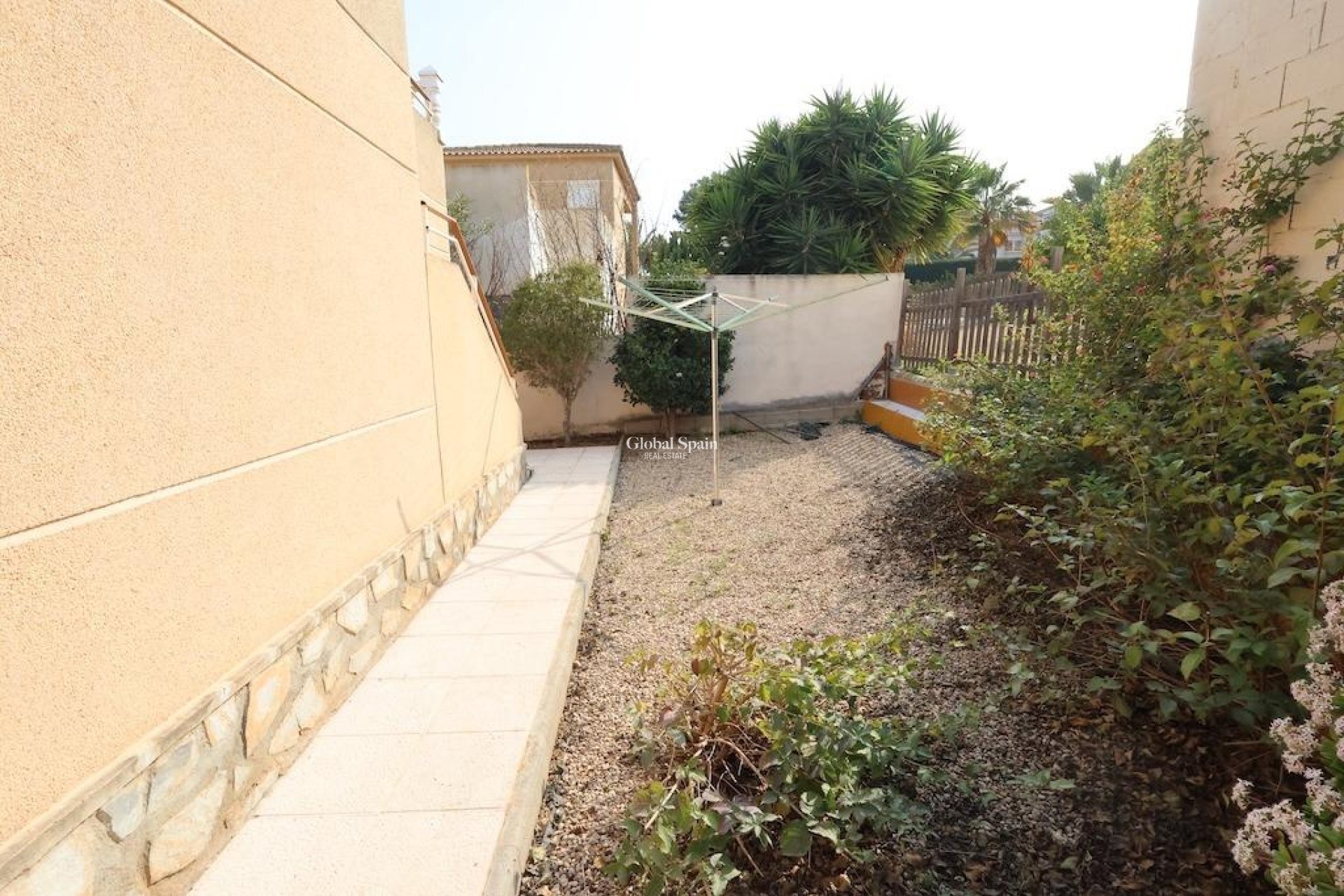 Resale - Villa -
ORIHUELA COSTA - Los Balcones