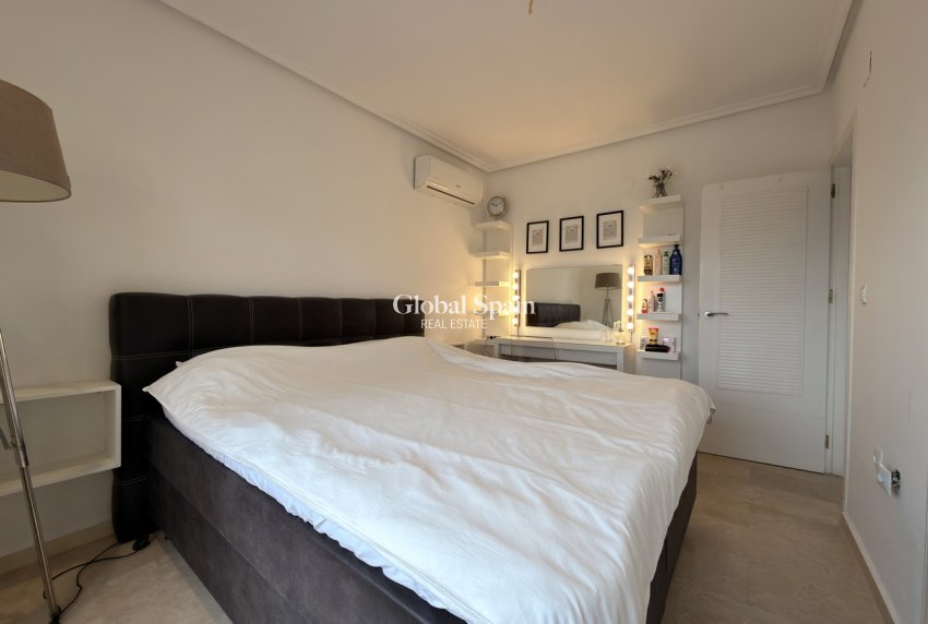 Resale - VILLA -
ORIHUELA COSTA - Los Doses