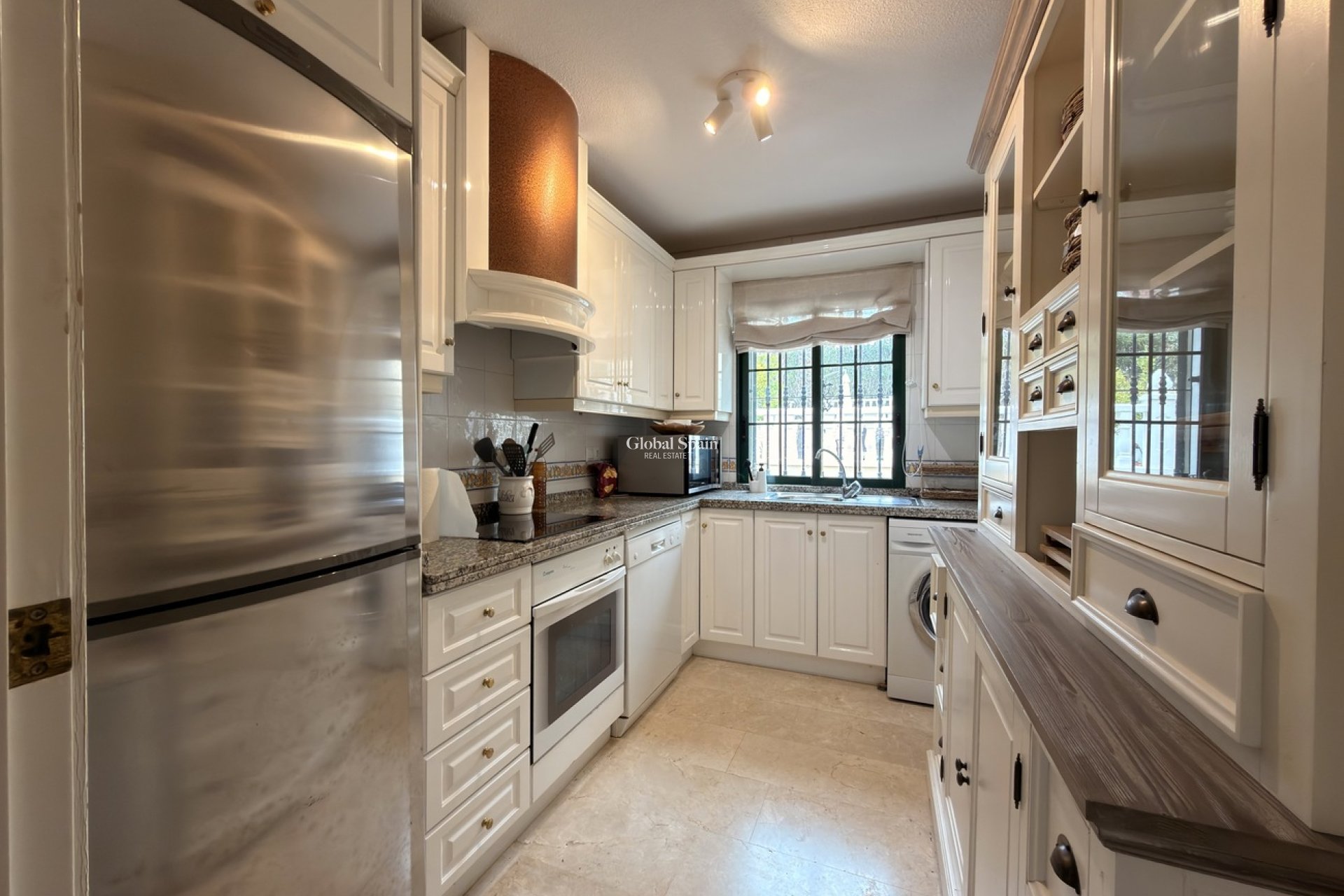 Resale - VILLA -
ORIHUELA COSTA - Los Doses