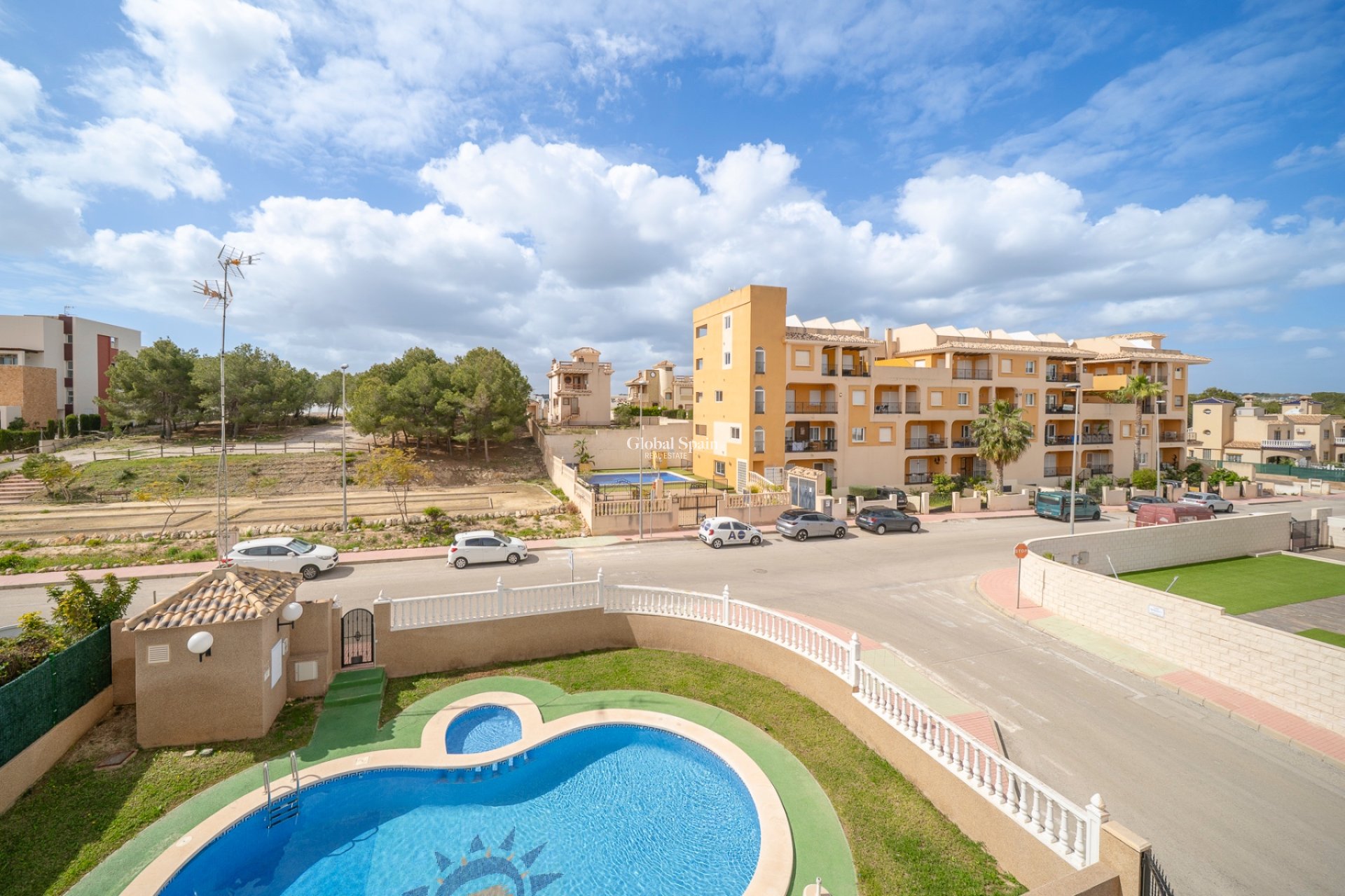 Resale - VILLA -
ORIHUELA COSTA - Pau 26