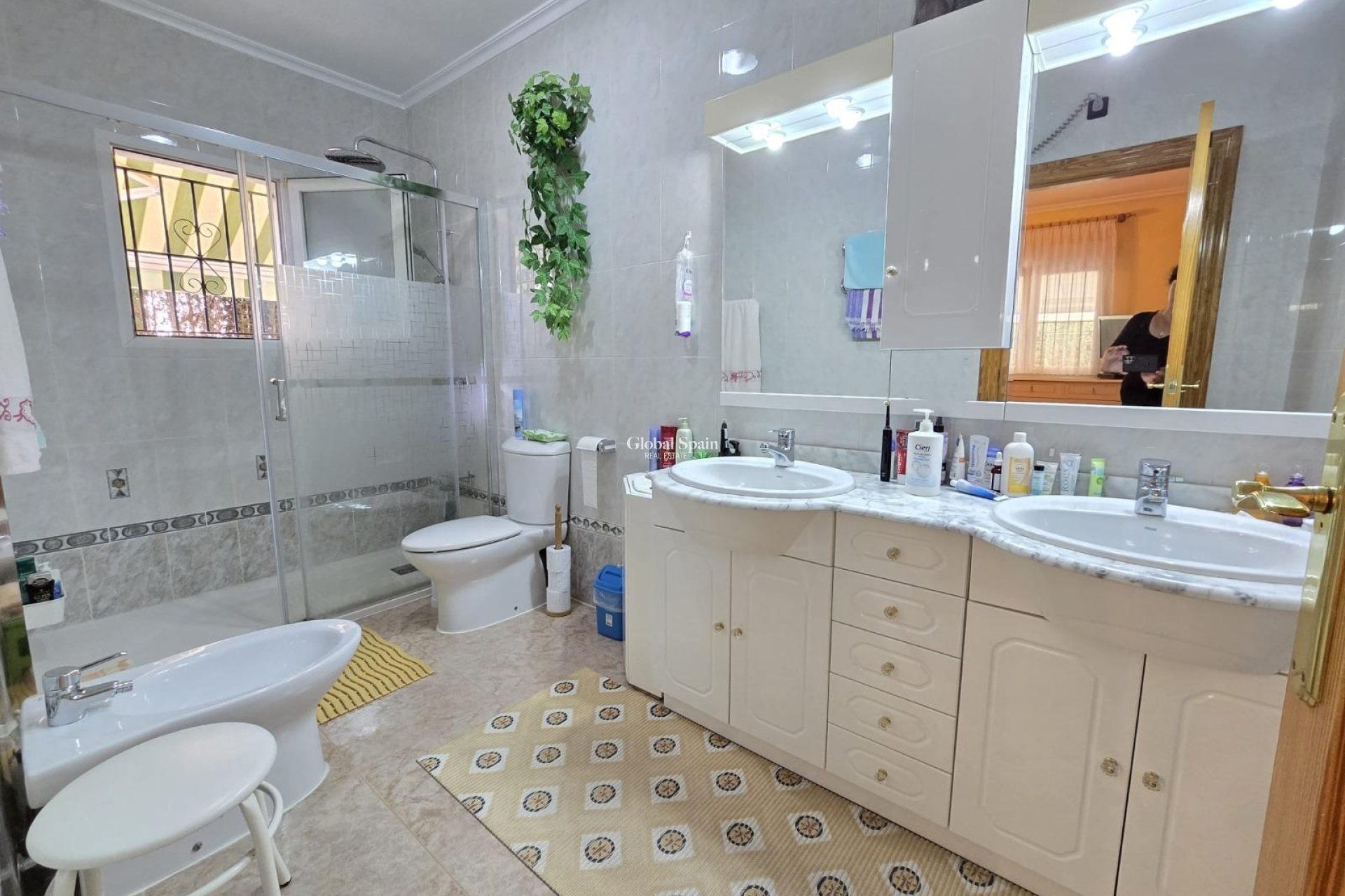 Resale - VILLA -
ORIHUELA COSTA - Playa Flamenca