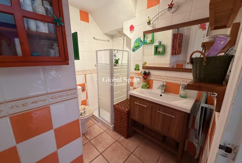 Resale - VILLA -
ORIHUELA COSTA - Playa Flamenca