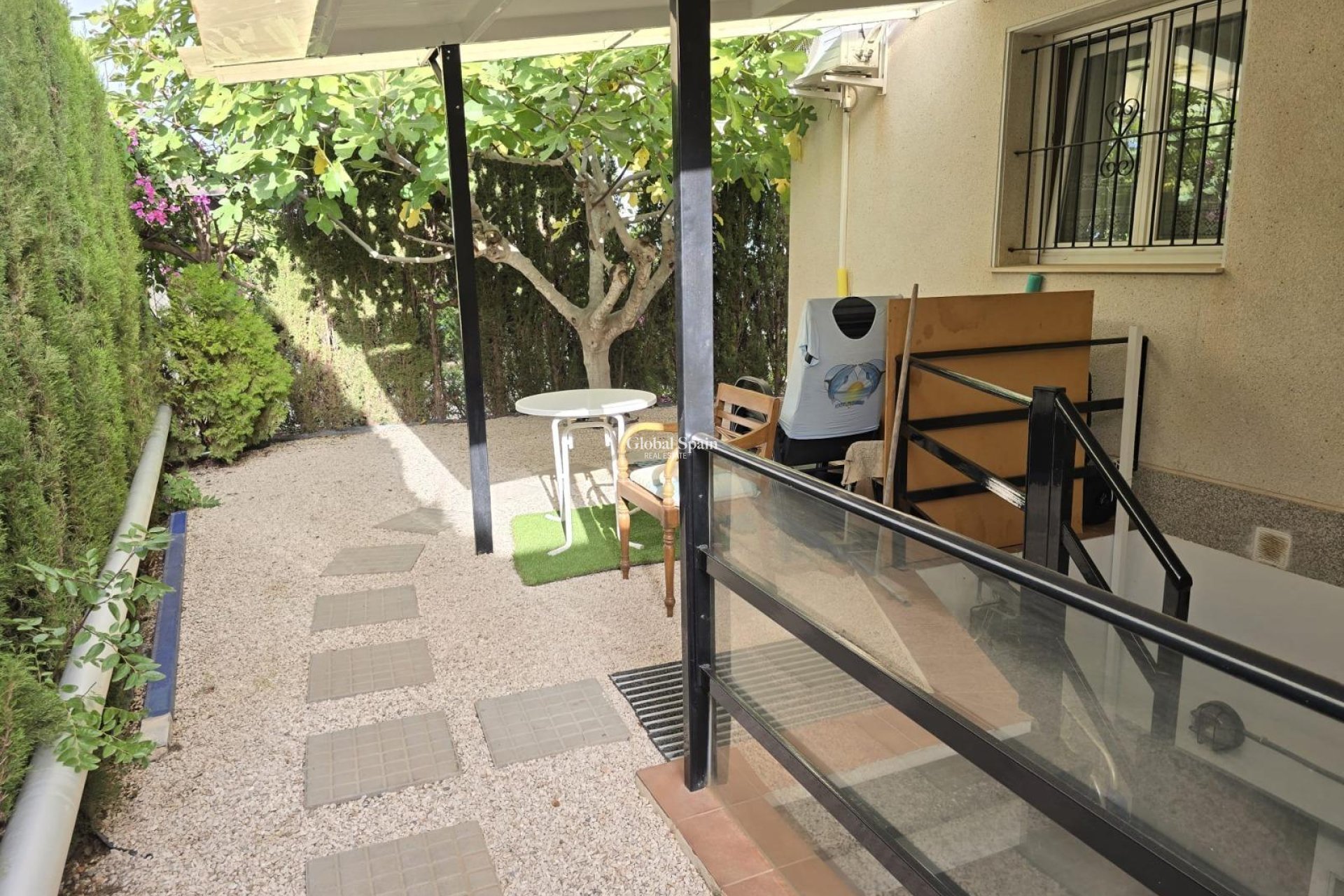 Resale - VILLA -
ORIHUELA COSTA - Playa Flamenca