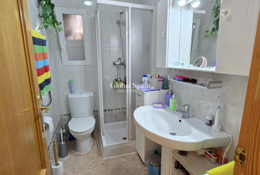 Resale - VILLA -
ORIHUELA COSTA - Playa Flamenca