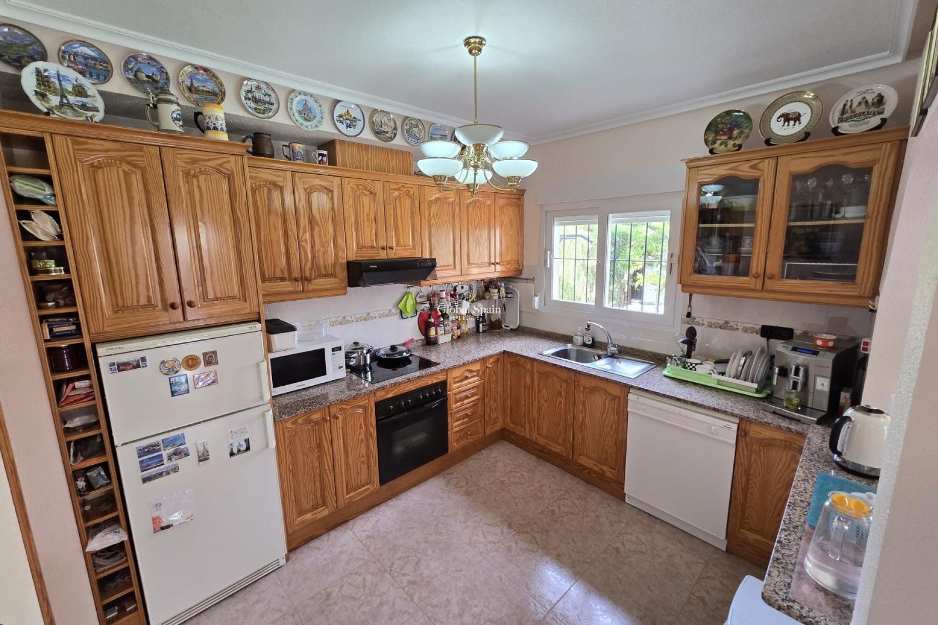 Resale - VILLA -
ORIHUELA COSTA - Playa Flamenca