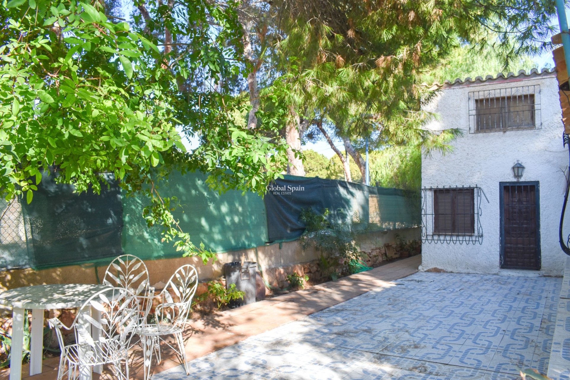 Resale - VILLA -
ORIHUELA COSTA - Punta Prima