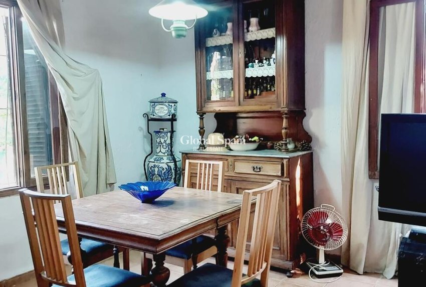 Resale - VILLA -
ORIHUELA COSTA - Punta Prima