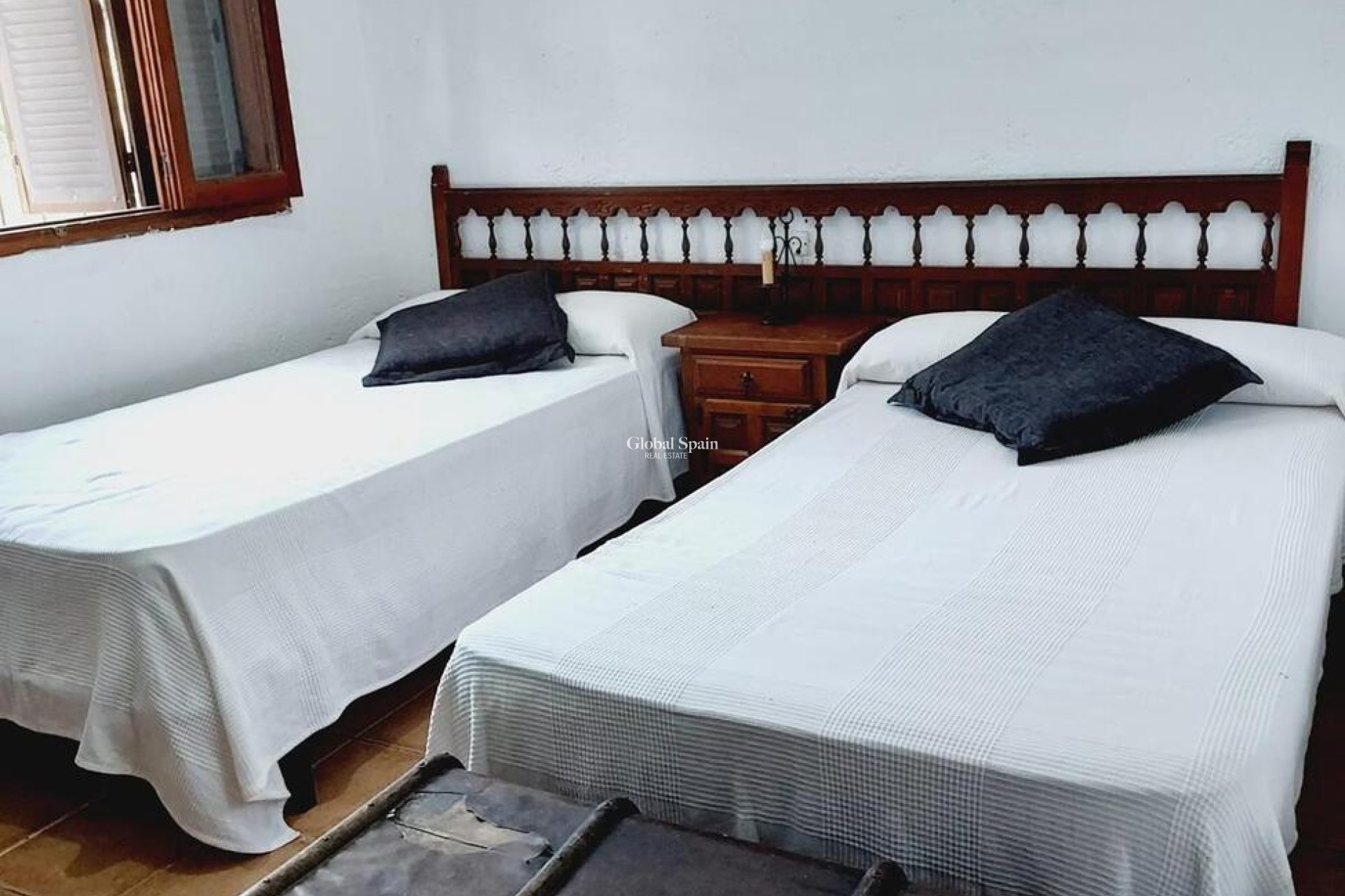 Resale - VILLA -
ORIHUELA COSTA - Punta Prima