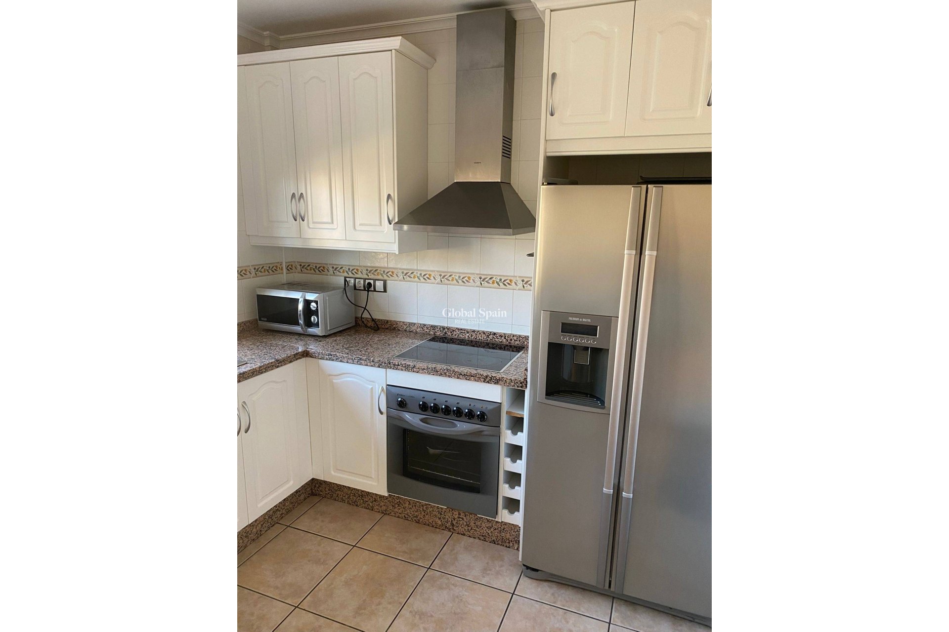 Resale - VILLA -
ORIHUELA COSTA - VILLAMARTÍN