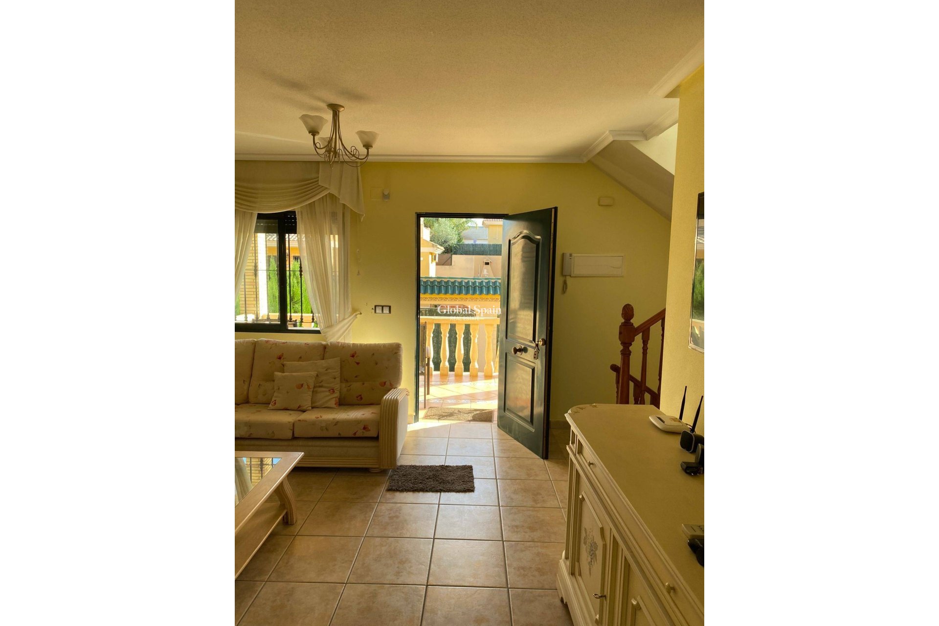 Resale - VILLA -
ORIHUELA COSTA - VILLAMARTÍN