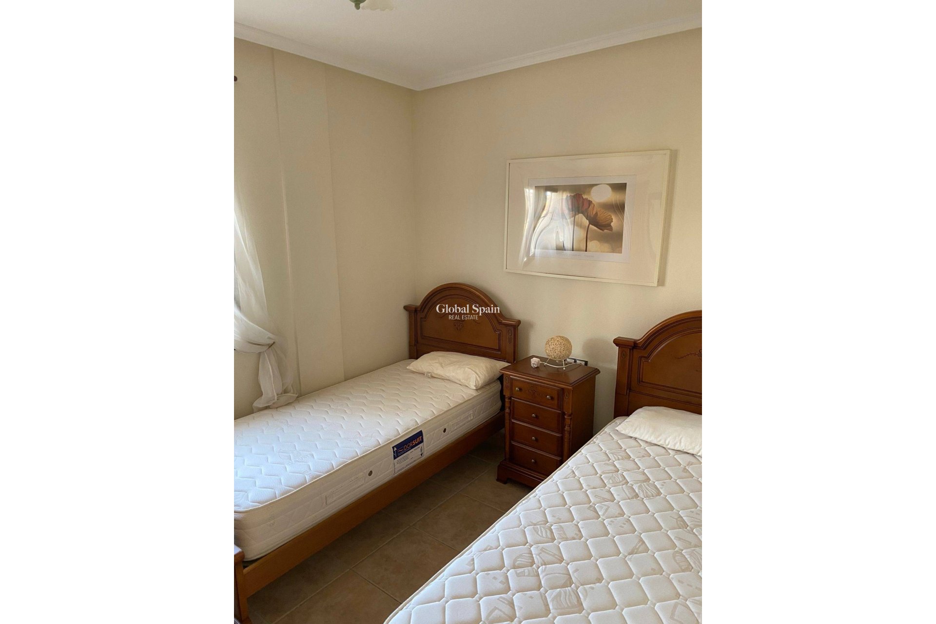 Resale - VILLA -
ORIHUELA COSTA - VILLAMARTÍN