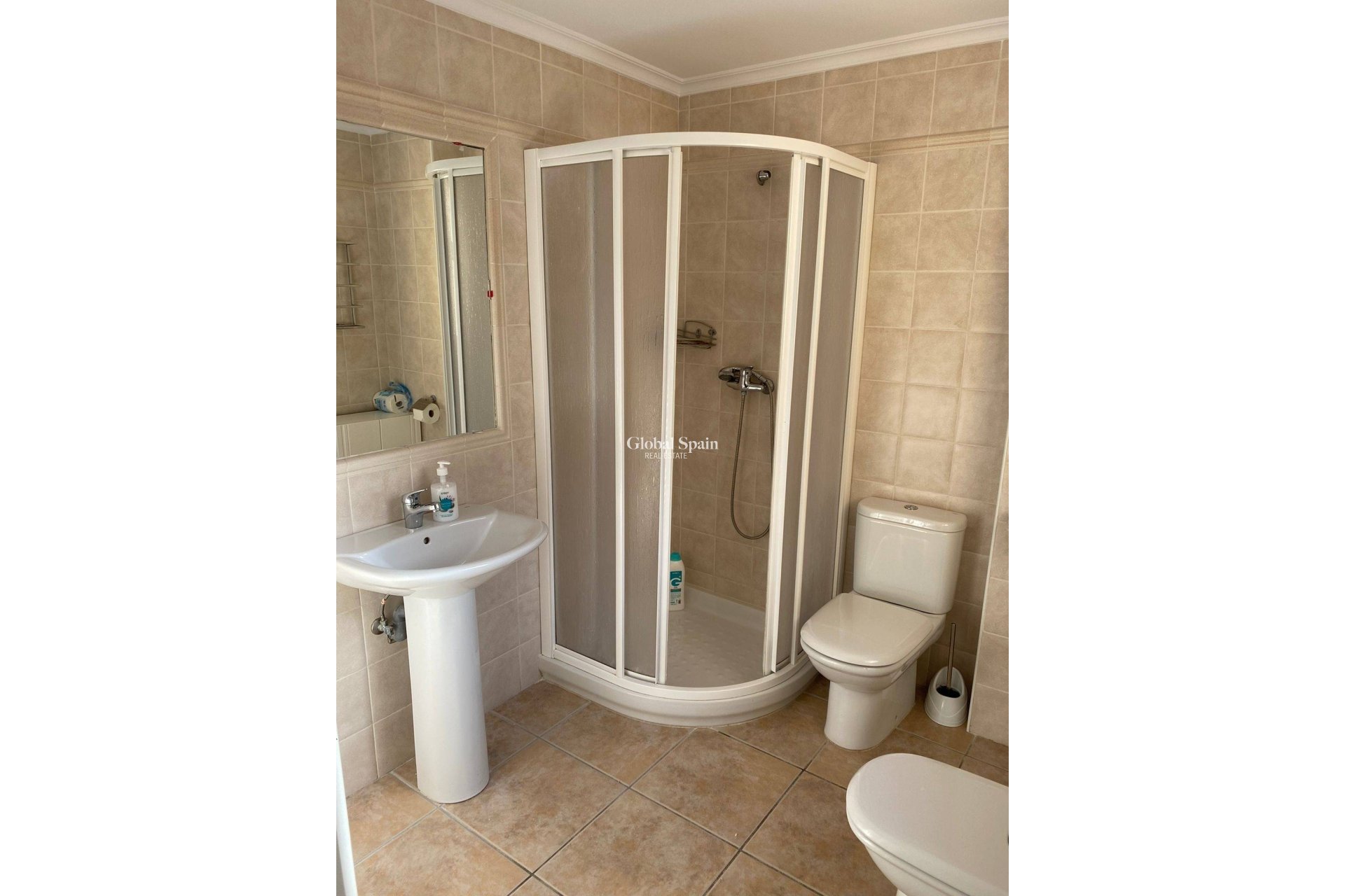 Resale - VILLA -
ORIHUELA COSTA - VILLAMARTÍN