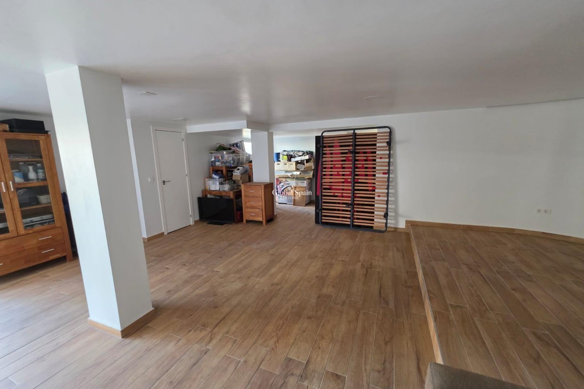 Resale - VILLA -
ORIHUELA COSTA - VILLAMARTÍN