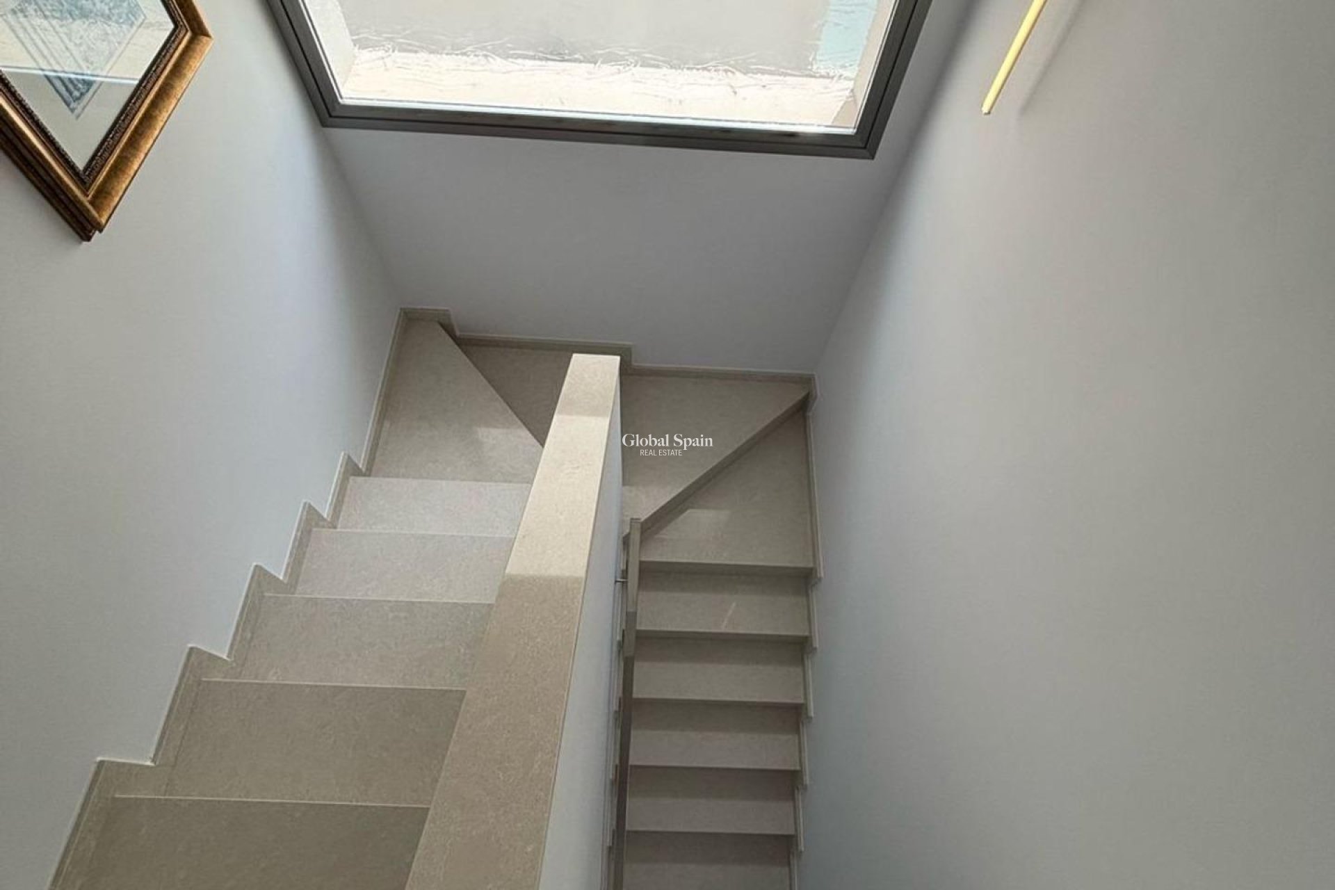 Resale - VILLA -
ORIHUELA COSTA - VILLAMARTÍN