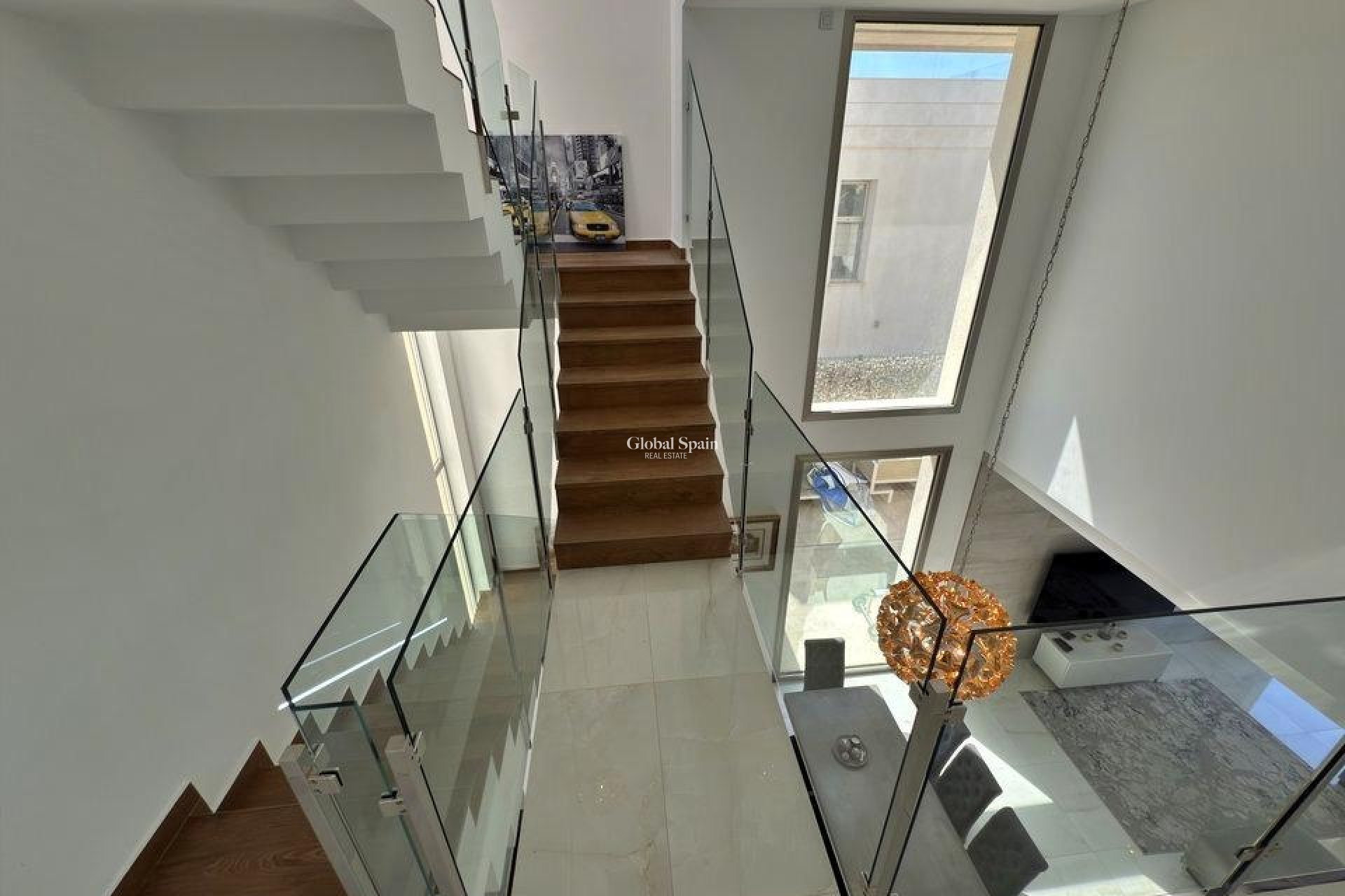 Resale - VILLA -
ORIHUELA COSTA - VILLAMARTÍN