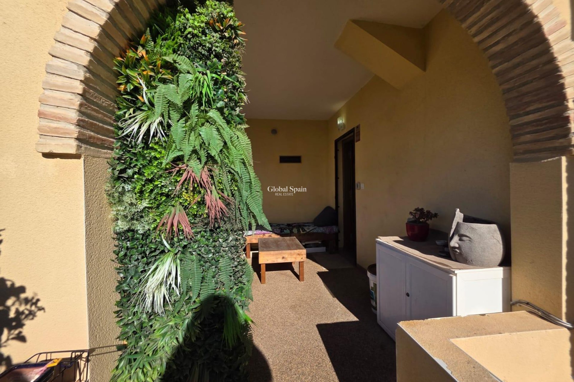 Resale - VILLA -
ORIHUELA COSTA - VILLAMARTÍN