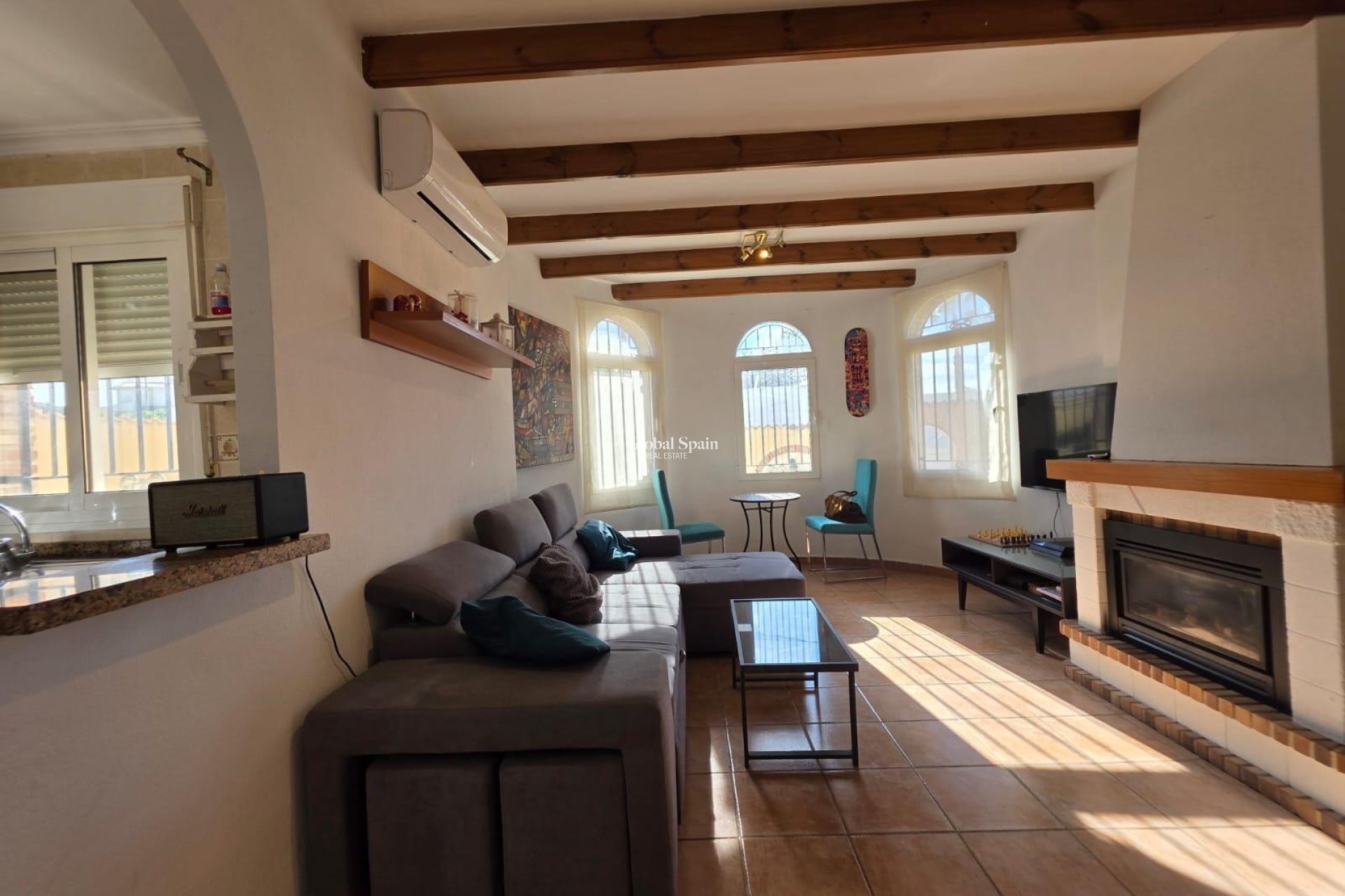Resale - VILLA -
ORIHUELA COSTA - VILLAMARTÍN
