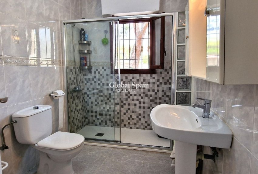 Resale - VILLA -
ORIHUELA - Inland