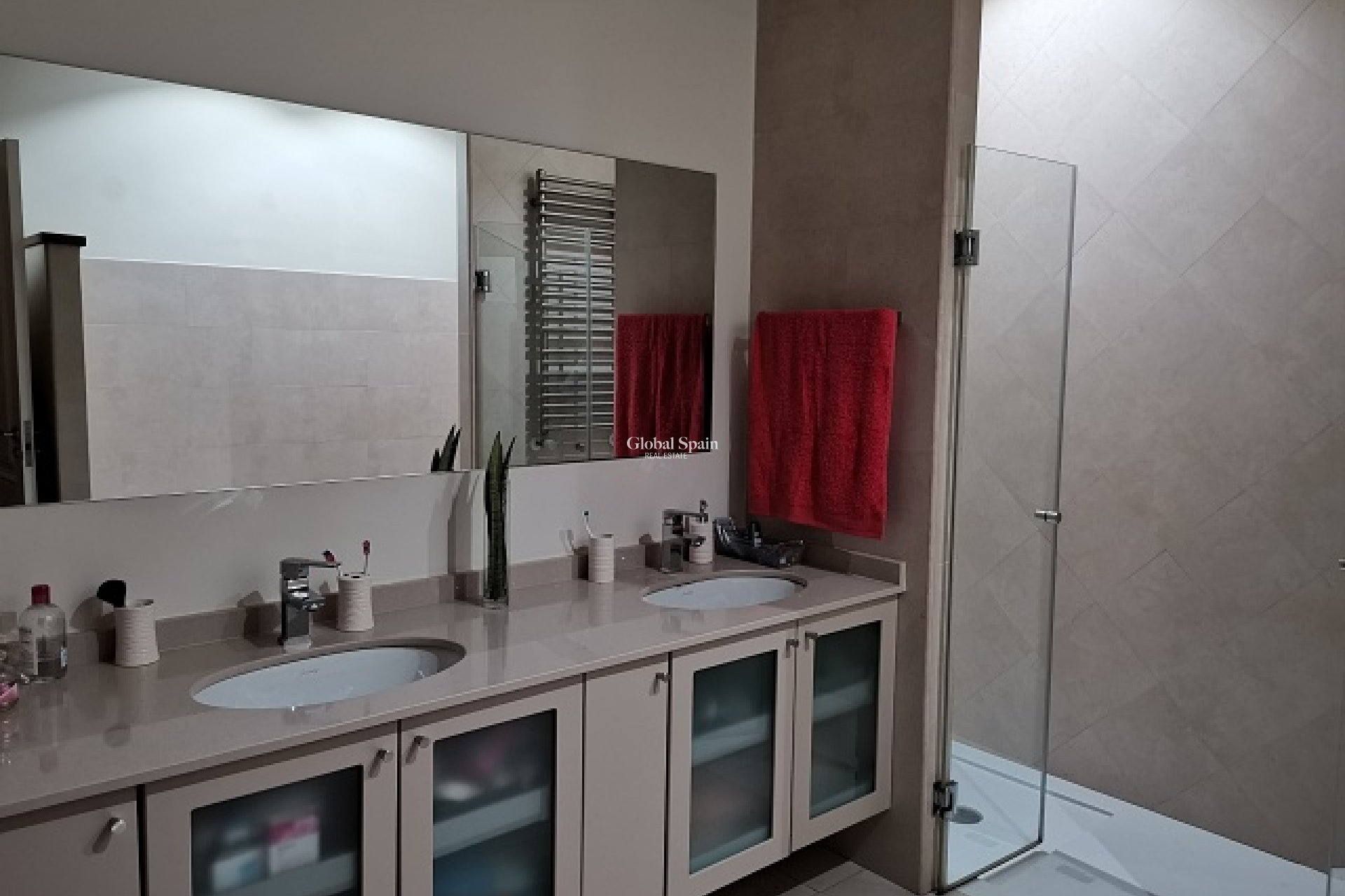 Resale - VILLA -
ORIHUELA - Inland