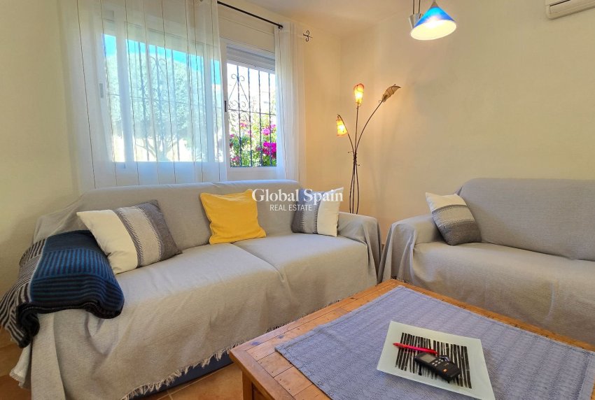 Resale - VILLA -
ORIHUELA - Inland