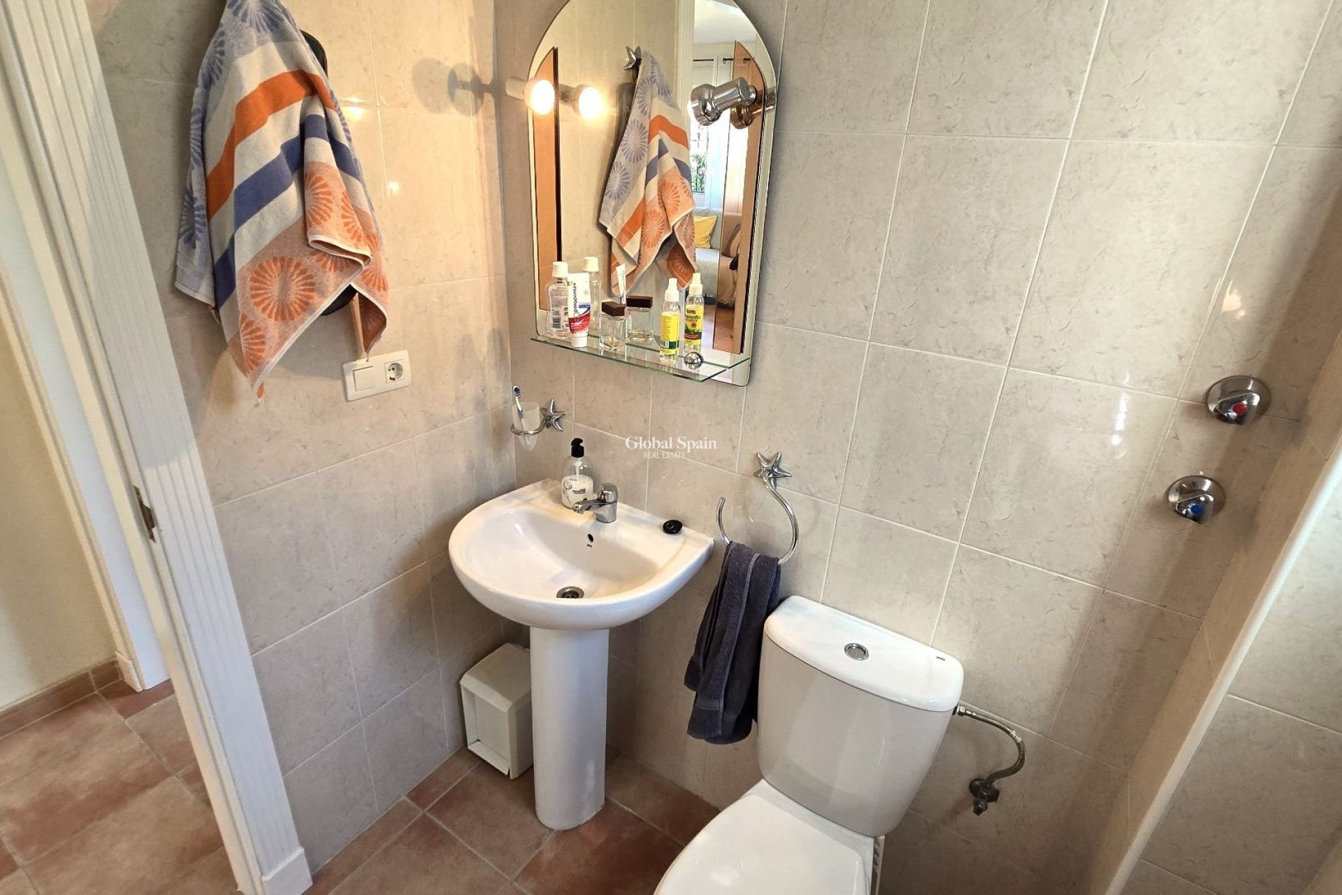 Resale - VILLA -
ORIHUELA - Inland