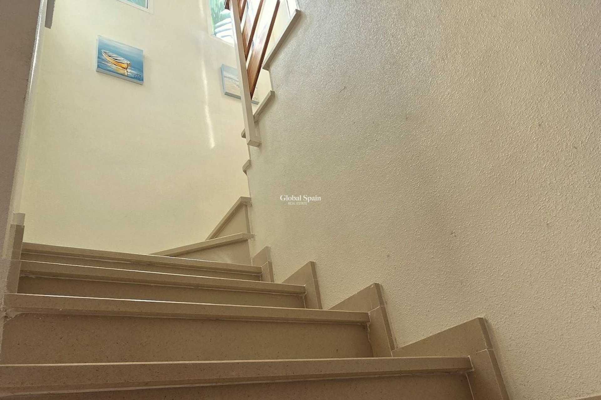 Resale - VILLA -
ORIHUELA - Inland