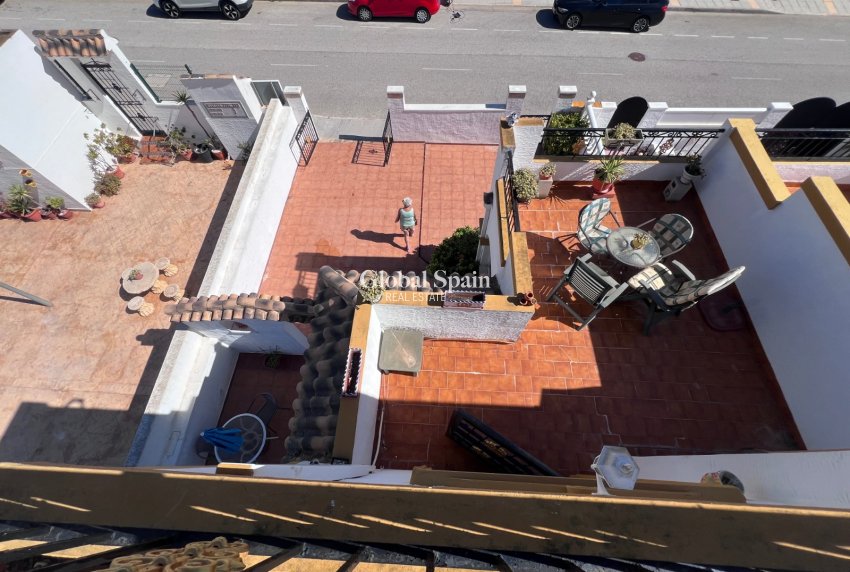 Resale - VILLA -
ORIHUELA - Inland