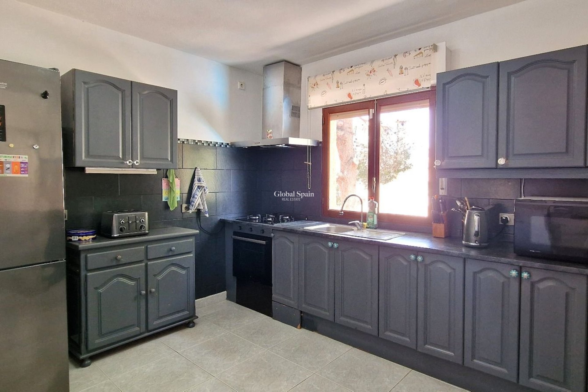 Resale - VILLA -
ORIHUELA - Inland