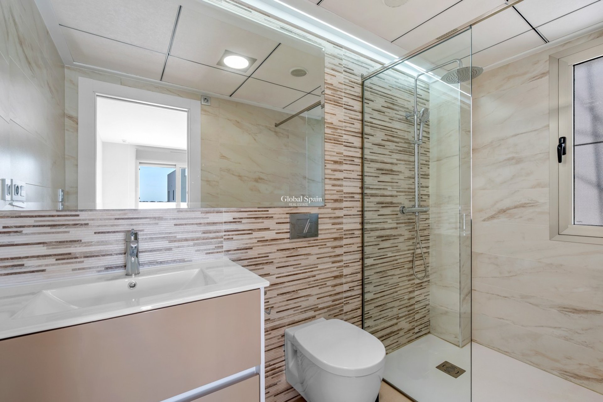 Resale - VILLA -
ORIHUELA - Inland