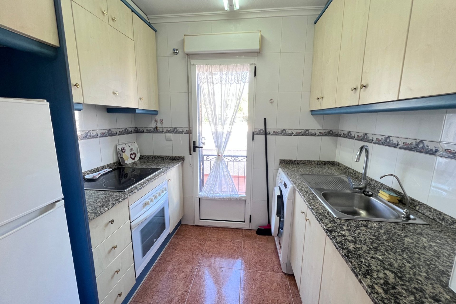Resale - VILLA -
ORIHUELA - Inland