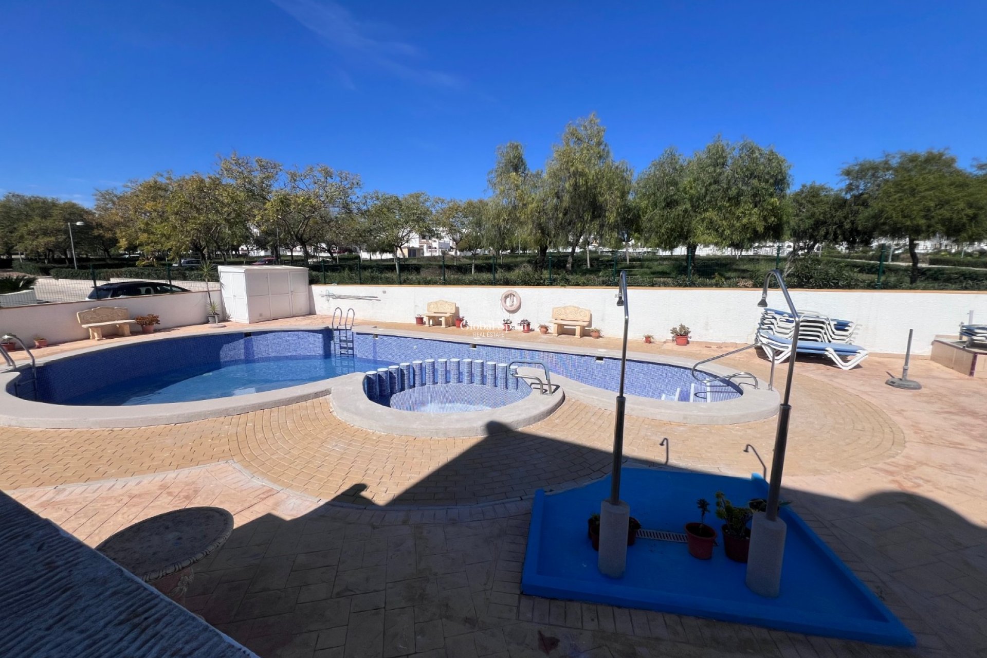 Resale - VILLA -
ORIHUELA - Inland