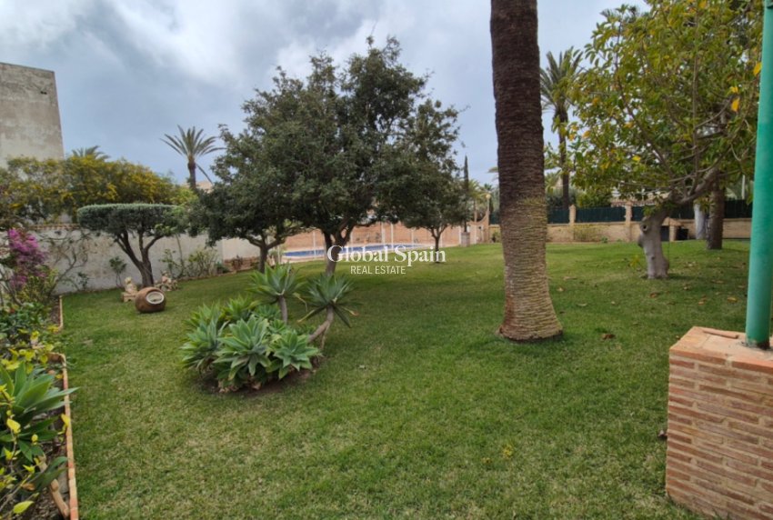 Resale - VILLA -
ORIHUELA - Inland