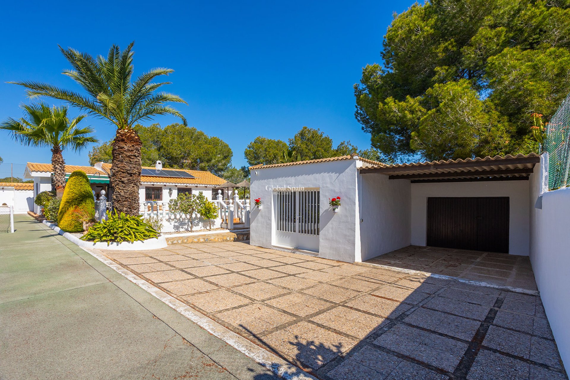 Resale - VILLA -
ORIHUELA - Inland