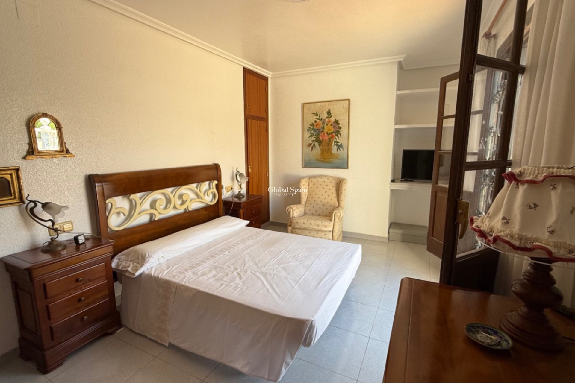 Resale - VILLA -
ORIHUELA - Inland