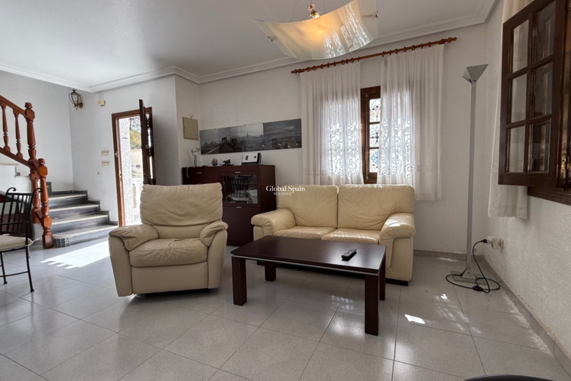 Resale - VILLA -
ORIHUELA - Inland