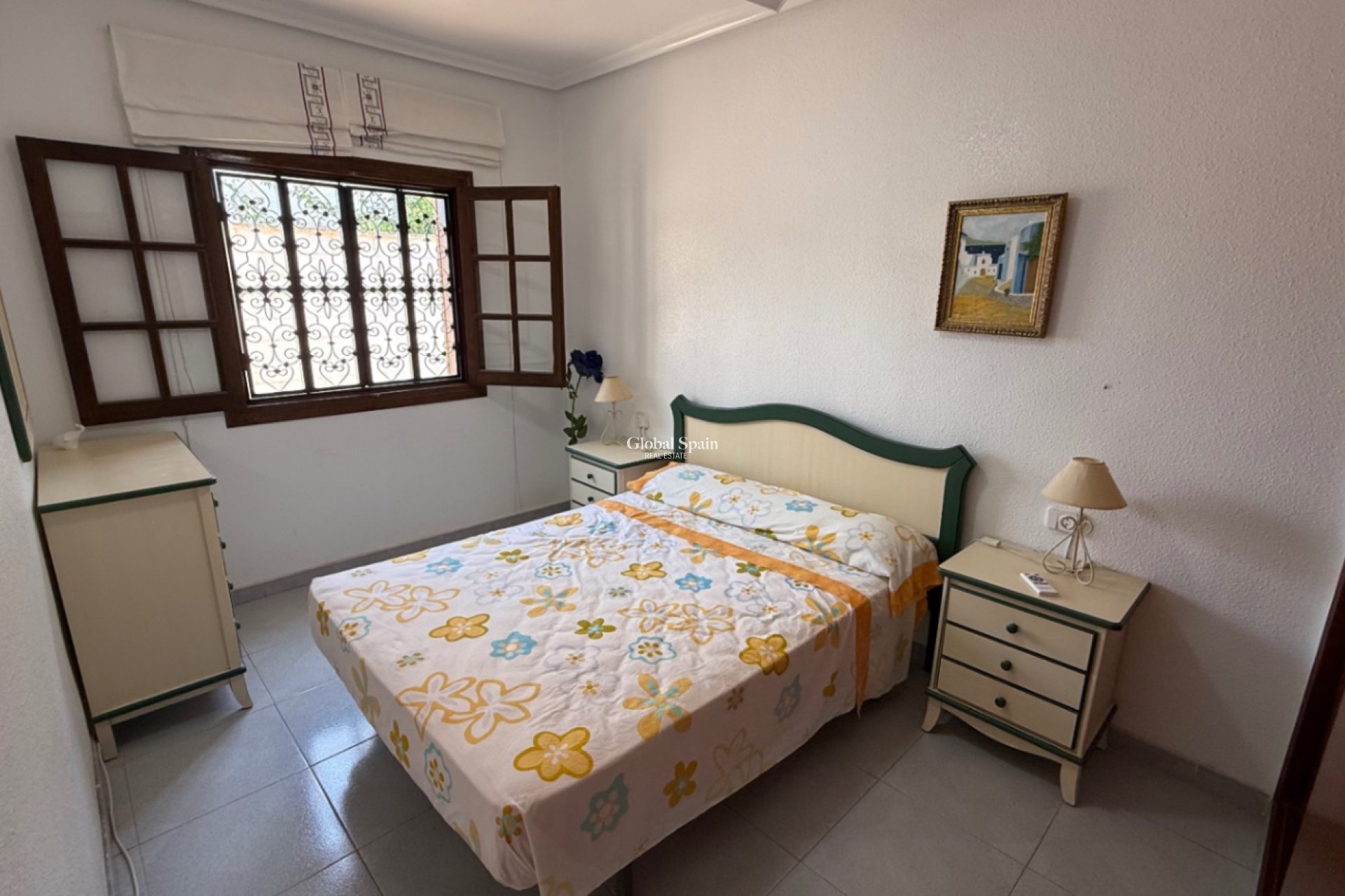 Resale - VILLA -
ORIHUELA - Inland
