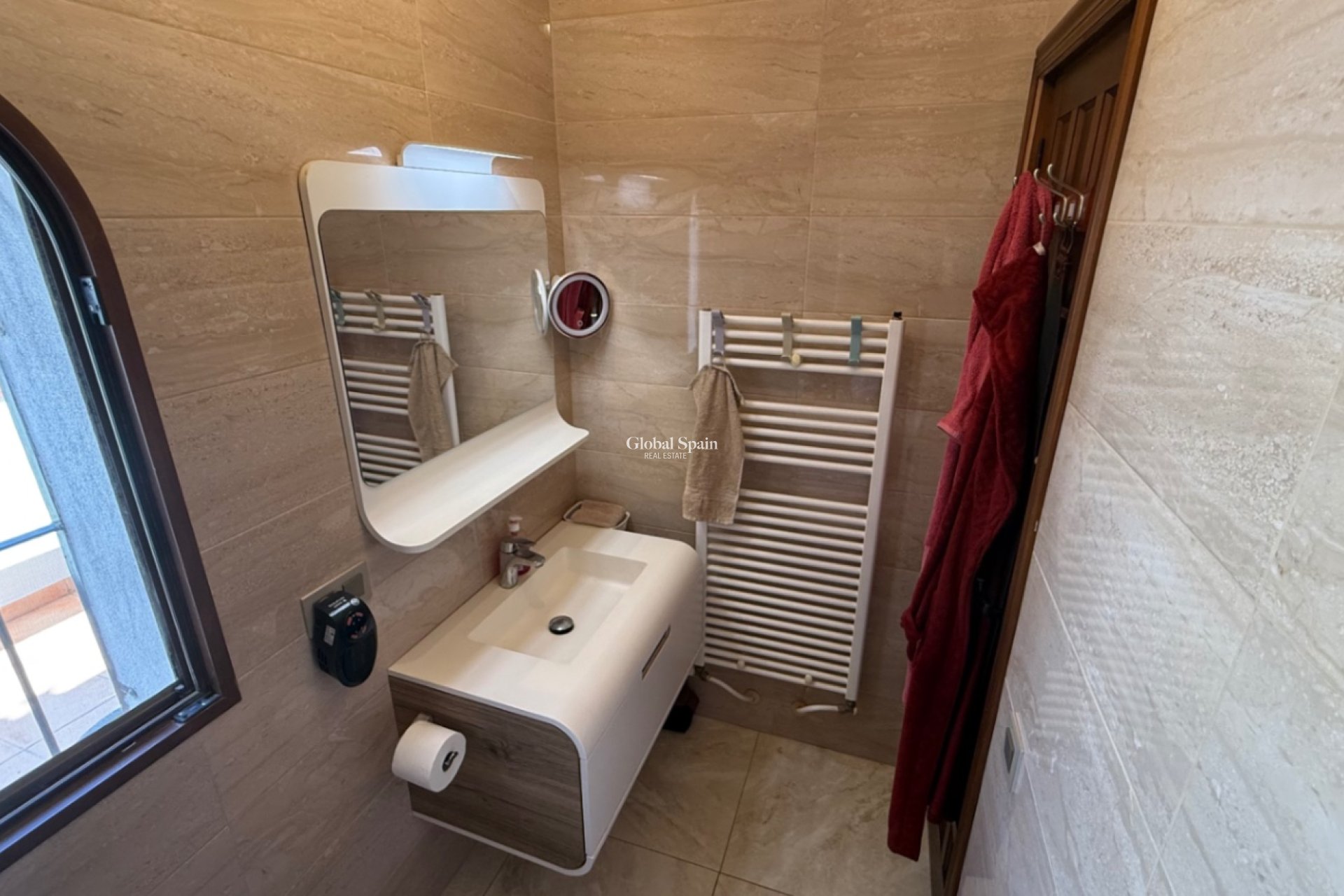 Resale - VILLA -
ORIHUELA - Inland