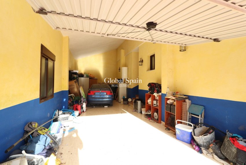 Resale - VILLA -
ORIHUELA - La Campaneta