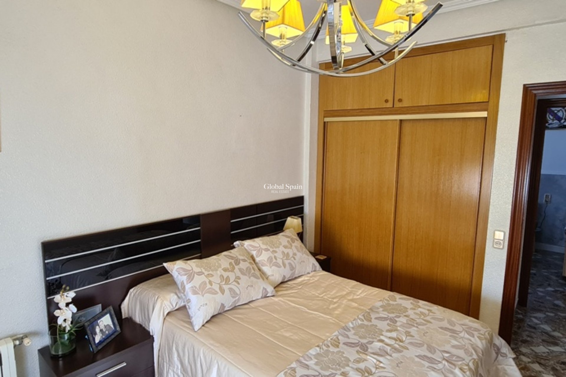 Resale - Villa -
ORIHUELA - La Matanza