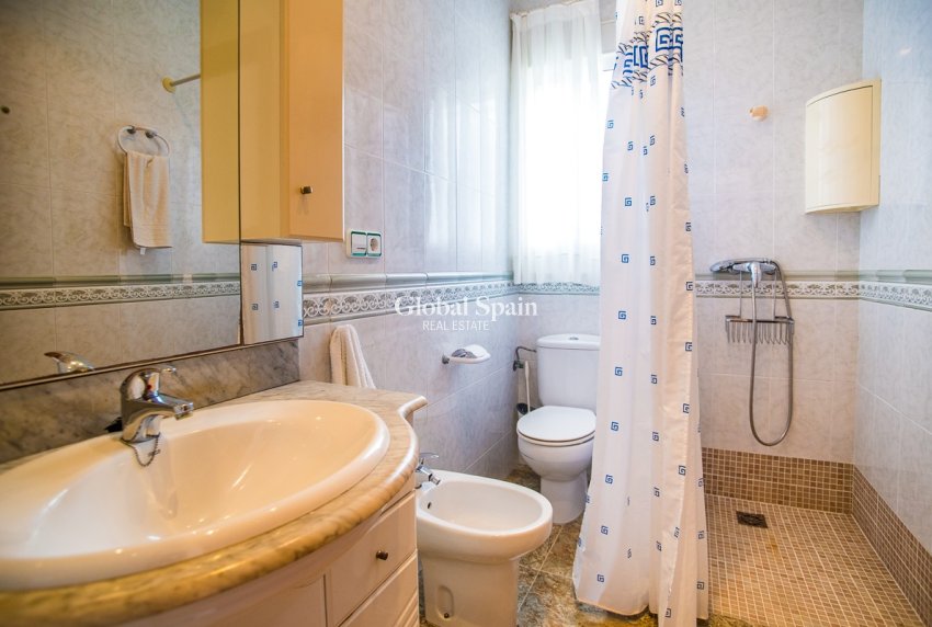 Resale - VILLA -
ORIHUELA - La Matanza