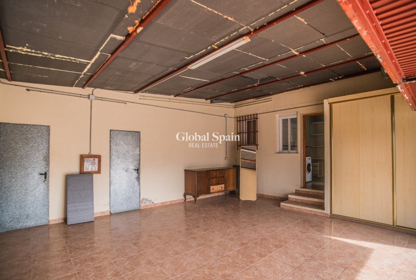 Resale - VILLA -
ORIHUELA - La Matanza